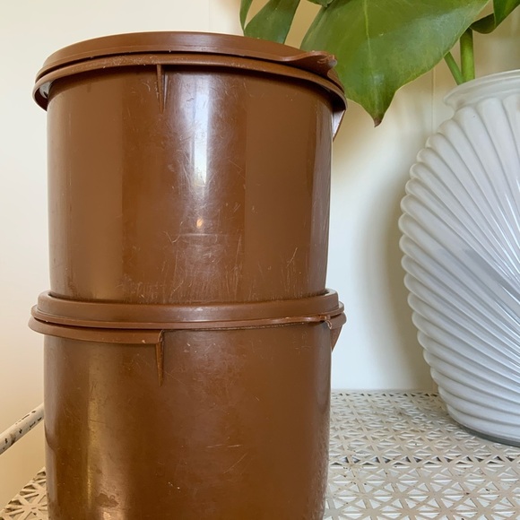 Vintage Tupperware tea and coffee canister set made in Canada - Picture 4 of 7